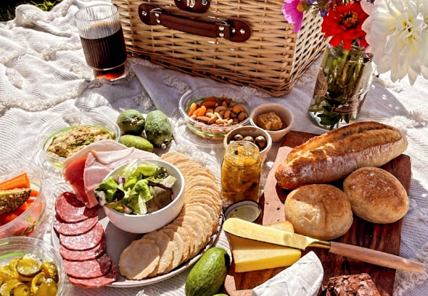 Summer Mystery Picnic Scavenger Hunt Experience for One in Matakana incl. Gourmet Local Artisan Picnic to Share, Local Matakana Roasters Coffee on Arrival, Daily Organic Botanical Soda & Curated Activities - Option for Two People or Family