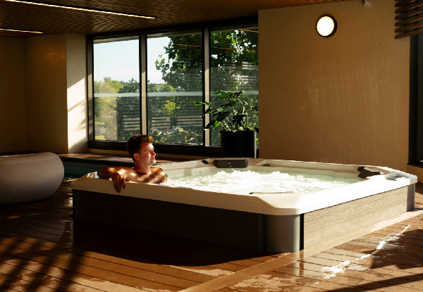 Luxury Stay for Two at Maxim Hotel Auckland in the Urban Room incl. 60-Min Body Massage or 30-Min Foot Massage, $20 Restaurant Voucher. Late Check-Out, Car Park, Pool Access, Gym, Spa Pool, Himalayan Salt & Steam Sauna - Option for Two-Nights