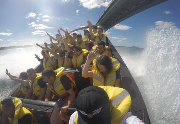 16-Person Exclusive Return Jet Boat Trip From Auckland to The Riverhead Tavern