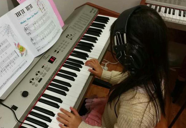 $89 for 10 Weekly Beginner Piano Group Lessons incl. Registration – Mt Albert, Sunnynook, Henderson or Botany Locations (value up to $200)