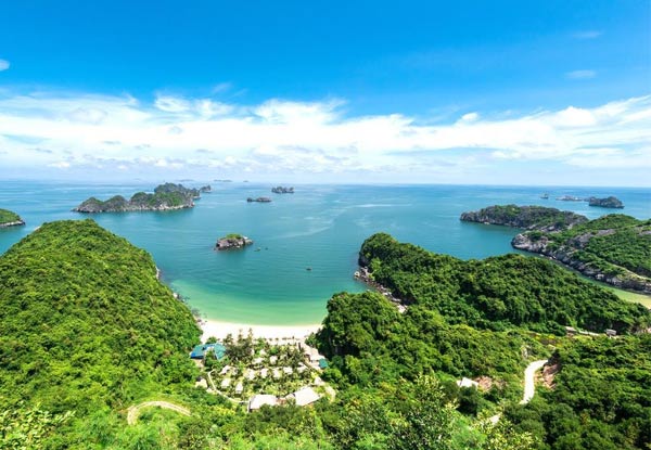 Per-Person Twin-Share for a 14-Day Vietnam & Cambodia Tour incl. Two-Day Halong Bay V'Spirit Classic Cruise, Guided Tours, Mekong Delta, Cai Be Floating Market, Phnom Penh & San Riep