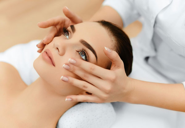 45-Minute Signature Facial incl. Choice of Mask & Shoulder or Head Massage - Option for 30-Minute Express Facial