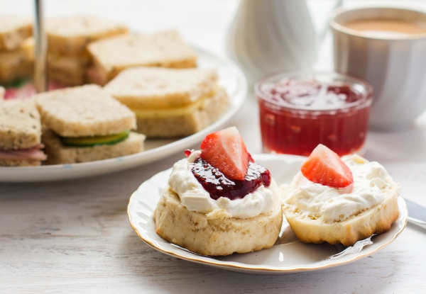 European High Tea for Two People incl. Tea or Coffee - Option to incl. Bubbles