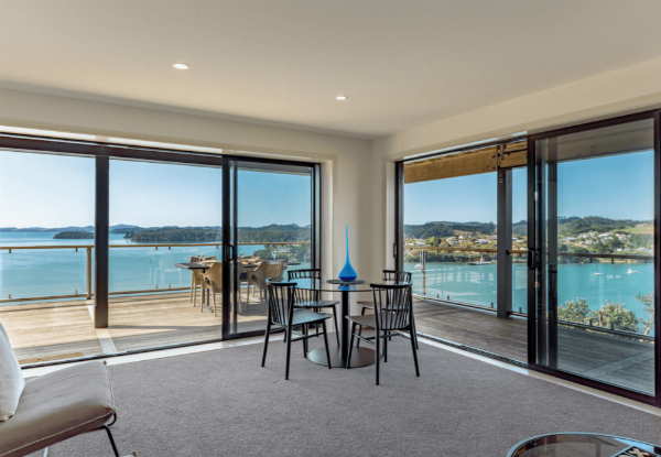 Luxury Two-Night Bay of Islands Stay for Two Adults incl. Breakfast, WiFi & Parking - Options for Three Nights & for Four Adults