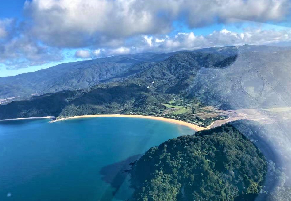 60-Minute Hands-On Introductory Flight Over Nelson-Tasman in a Piper Tomahawk