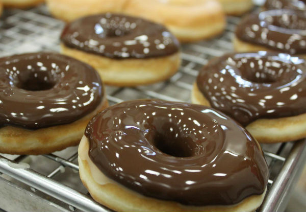 Six Donuts from Donut King at Palms Mall