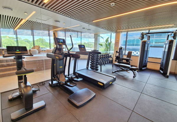 Luxury Stay for Two at Maxim Hotel Auckland in the Urban Room incl. 60-Min Body Massage or 30-Min Foot Massage, $20 Restaurant Voucher. Late Check-Out, Car Park, Pool Access, Gym, Spa Pool, Himalayan Salt & Steam Sauna - Option for Two-Nights