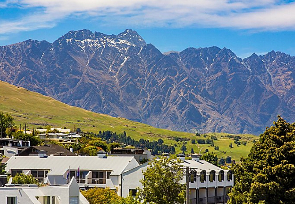 Four Star, One-Night Queenstown Getaway for Two People in a Standard Room incl. Welcome Drink, Express Start Breakfast, Unlimited Wifi, Parking, Late Checkout - Options for Two or Three Nights incl. Food & Drink Voucher