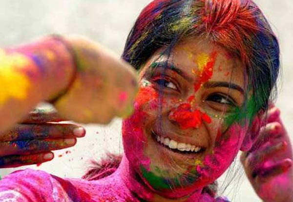 Per-Person, Twin-Share Six-Night India Golden Triangle Tour During the Holi Festival of Colours 2019 incl. Accommodation, Transfers, Sightseeing, Excursions, Holi Celebrations & Culture Celebrations