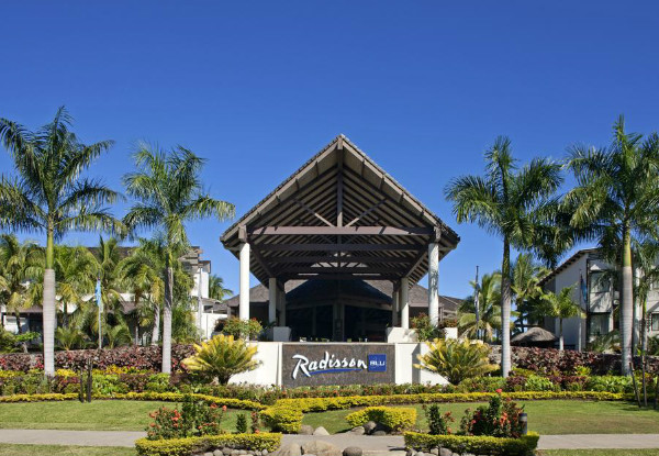 Per-Person Twin-Share Five-Night Accommodation at Radisson Blu Denarau in a Gardenview Guestroom incl. All Pre-Payable Taxes, Buffet Breakfast & Return Coach Transfers to & from Nandi - Denerau Airport - Options for a One Bedroom Suite Available