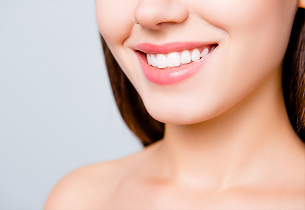 One-Hour Teeth Whitening Treatment incl. Take Home Teeth Whitening Toothpaste