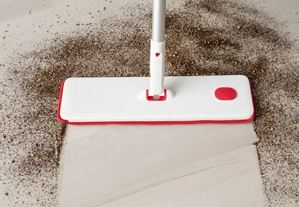 Self-Wringing Microfibre Spray Flat Mop for Cleaning