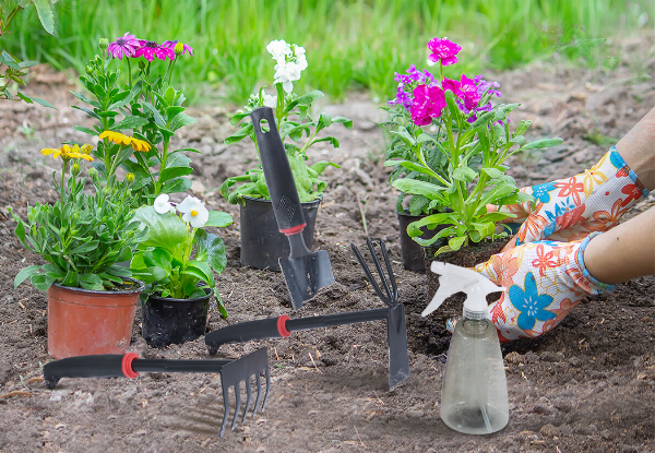 Seven-Piece Garden Tool Set