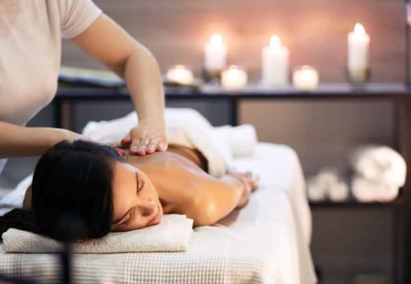 85-Minute Soothing Pamper Package incl. 40-Min Body Oil Massage, 45-Min Foot Massage & Spa