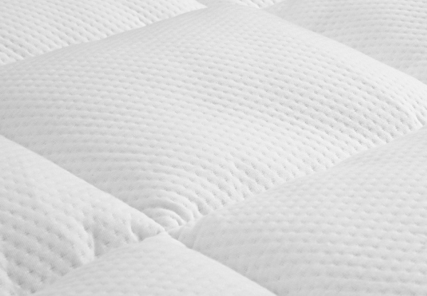 DreamZ Cloud Soft Pillowtop Mattress Protector - Five Sizes Available