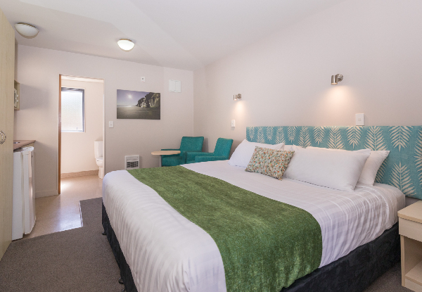 One Night New Plymouth Escape for Two People in a Superior Studio incl. Continental Breakfast, Complimentary Carpark, WiFi & Late Checkout - Option for Two Nights