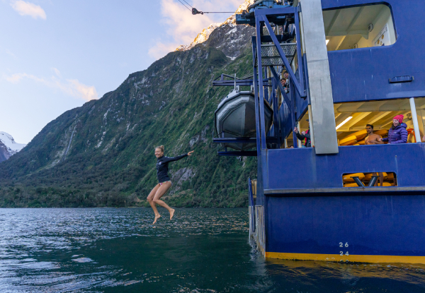 Milford Sound Overnight Cruise for Two People in a Twin/Double Private Cabin with Ensuite incl. Three-Course Buffet Dinner, Breakfast, & Activities incl. Kayaking or a Small Tender Craft