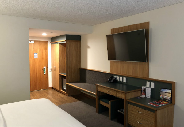 One-Night Stay for Two People in a Standard Room incl. Late Checkout, Continental Breakfast & 1 x Game of Bowling for Two - Option for Two Nights, & Triple or Family Room