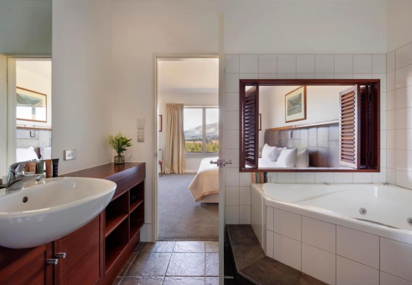 One-Night 5-Star Luxury Canterbury Getaway for Two incl. Two-Course Dinner, Bubbles on Arrival, Daily Breakfast, 20% off a Round of Golf, Early Check-In & Late Check-Out - Option for Two-Night Stay Available