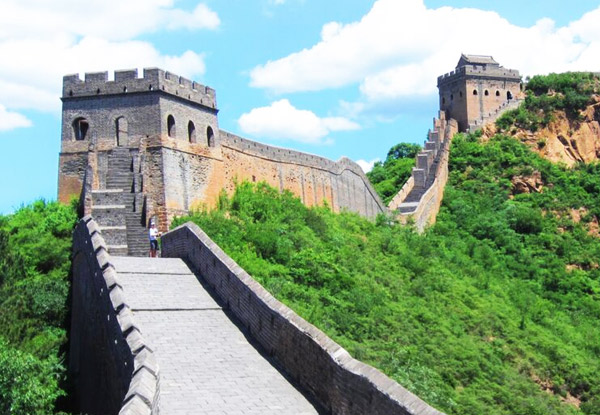 Per Person Twin Share for an 11-Day China Sampler Tour incl. Accommodation, International & Domestic Flights & More