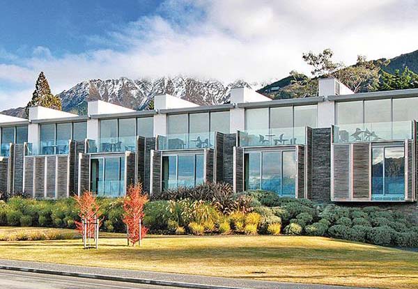 One-Night Queenstown Escape for Two People in an Alpine Studio Room incl. Continental Breakfast, Bike Hire, Car Park & WiFi