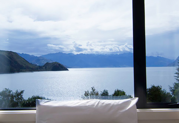 One-Night Wanaka Getaway for Two People in a Lake View Studio incl. The Signature Lamb Shoulder with Matching Wine - Option for Four People in a Family Room incl. Pizza & Bottle of Wine