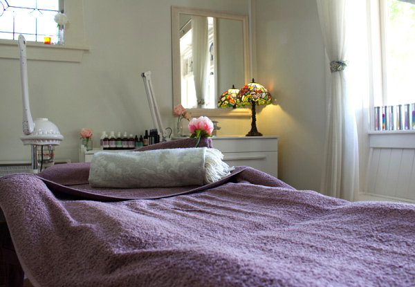 Summer Relaxation Beauty Package incl. Pedicure, Facial & Eye Trio