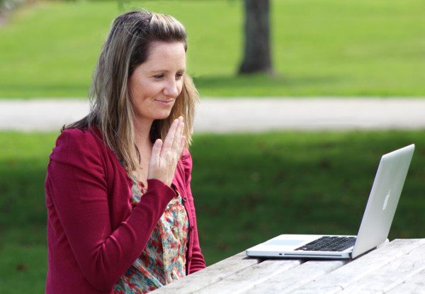 30-Minute Online New Zealand Sign Language Lesson for One Person - Option for a One-Hour Course for One Person