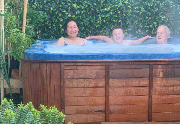 Two-Night Deluxe Room Ohakune Stay for Two People incl. Breakfast & Hot Tub Access - Option for Couple, Family or Explorer Retreat