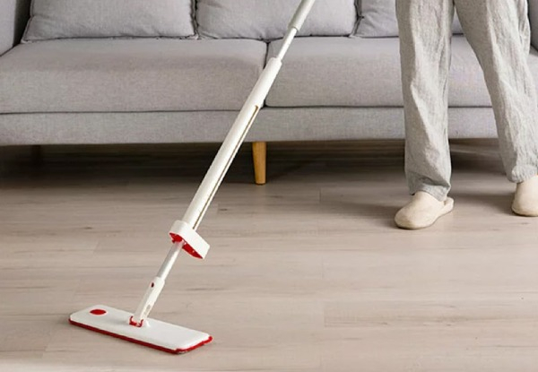 Self-Wringing Microfibre Spray Flat Mop for Cleaning