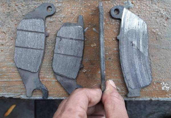 Front OR Rear Brake Pad Replacement incl. Fitting - Option for Front & Rear Brake Pad Replacement