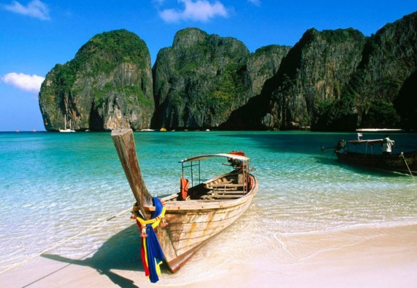 Per-Person Twin-Share for a Four-Night Thailand Tour Package incl. Four-Star Accommodation in Pattaya & Bangkok, Daily Breakfast, Airport & City Transfers, Bangkok City Tour & Coral Island Tour