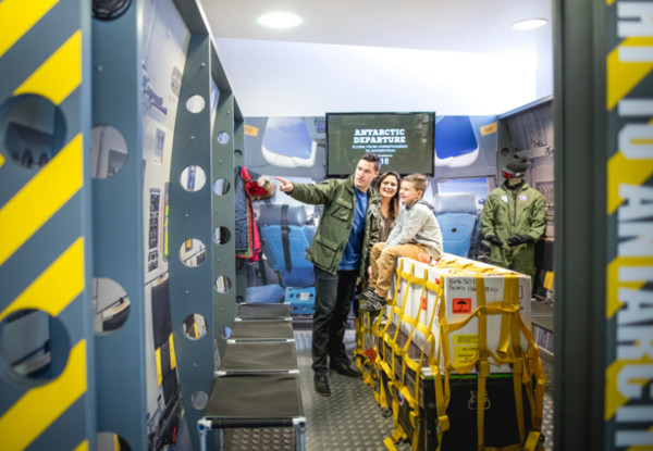 International Antarctic Centre Pass incl. 4D Experience & Hagglund Ride - Options for Adult, Child or Family Pass