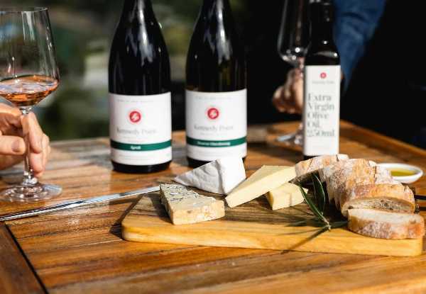 Private Waiheke Gourmet Food & Wine Tour with Two-Course Lunch - $1,973.88 for Two Adults — photo 5