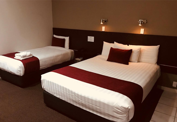 One-Night Airport Stay for Two People in a Premier Room incl. Airport Transfers, 15-Day Parking, Light Continental Breakfast & Wifi