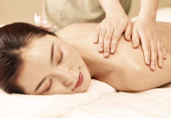 Full-Body Massage incl. Oil - Option to incl. Reflexology Treatment with Foot Spa or Express Facial or Both