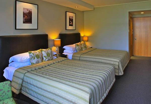 One-Nights Accommodation in a Lakeview Room for Two People incl. Two-Course Dinner