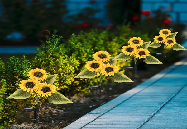 Three-Head Outdoor Solar Sunflower Garden Light