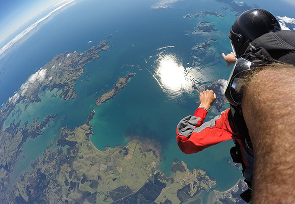 9000ft Tandem Skydive Package Overlooking the Bay of Islands incl. a Voucher Towards a Photo & Video Gold Package - Options for up to 18,000ft - Valid Saturday & Sunday Only