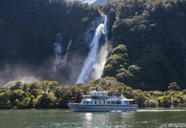 Three-Day Fiordland Great Guided Walk Package for One Person incl. Heli Ride, Water Taxis, Boat Cruise & Lunch - Options for Two People & to incl. Accommodation