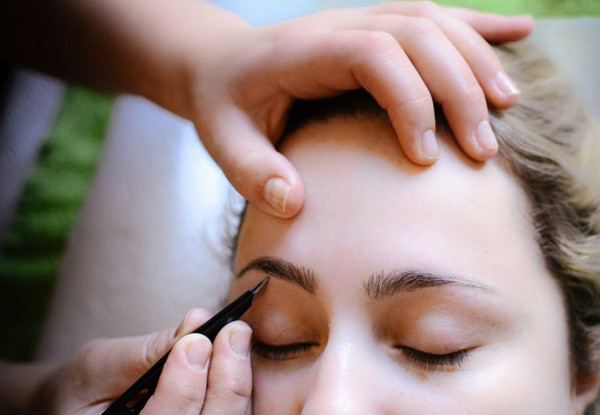 Brazilian Wax - Option to incl. an Eyebrow Shape