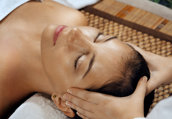 60-Minute Swedish Massage incl. a $20 Return Voucher - Option for an Aromatherapy Massage