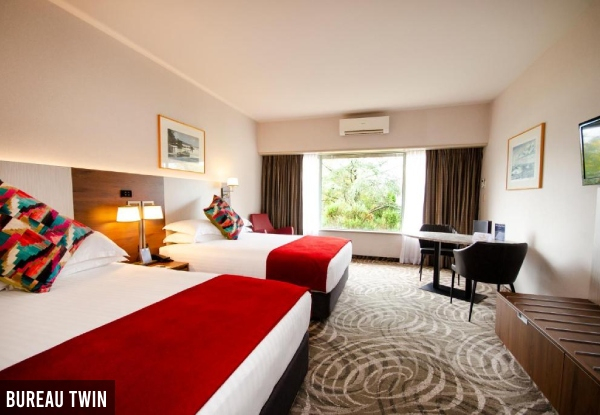 Auckland Break Getaway for Two incl. Daily Cooked Breakfast, Free Parking, Late Check-Out & Gym Access - Option for a Family Getaway for Two Adults & Two Children