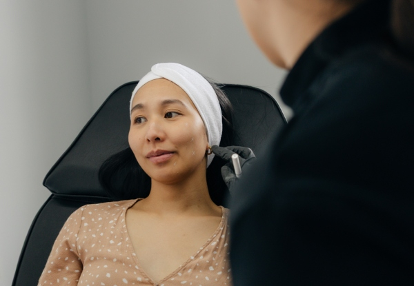 Korean Contour Glow Experience - 75-Minute Signature Facial