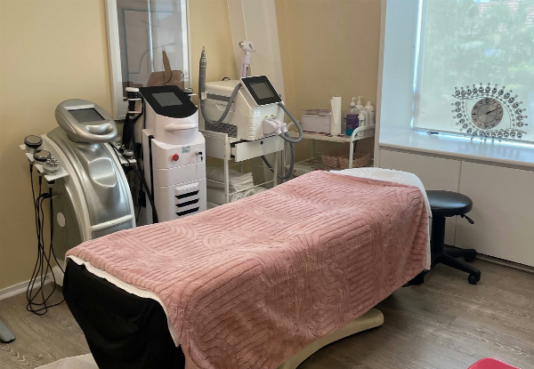 80-Minute HydraFacial Pamper Package