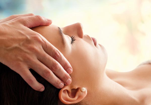 60-Minute Full Body Relaxing/Deep Tissue Massage Package incl. Head Spa & 30-Minute Consultation