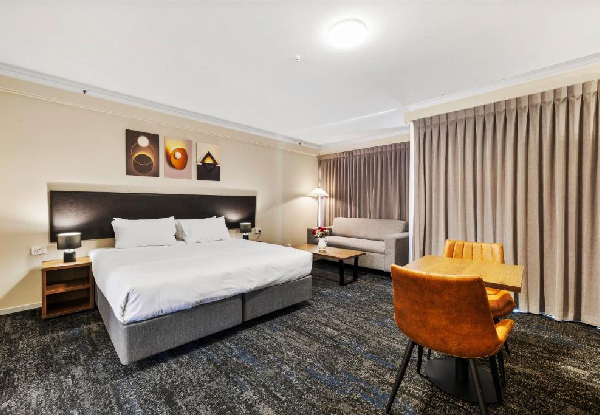 Rotorua Stay for Two People in a Studio Room at Imperial Hotel incl. Continental Breakfast, Early Check-In & Late Check-Out, Parking, Access to Pool, Gym, Spa Pool & Sauna - Option for One-Bedroom Apartment