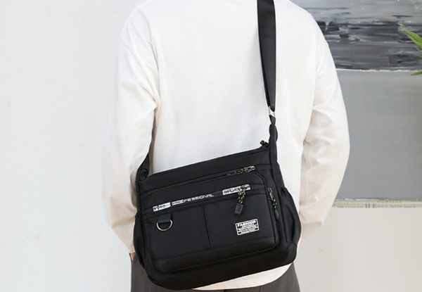 Large-Capacity Shoulder Bag - Four Colours Available