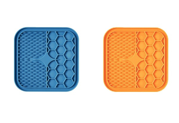 Pet Slow Feeder Pad - Two Sizes & Two Colours Available