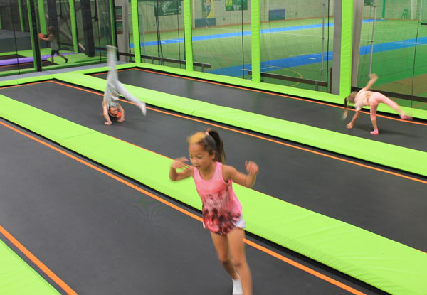 60-Minute Tramp Park Entry incl. Non-Slip Socks - Valid at Hutt Park & Newtown